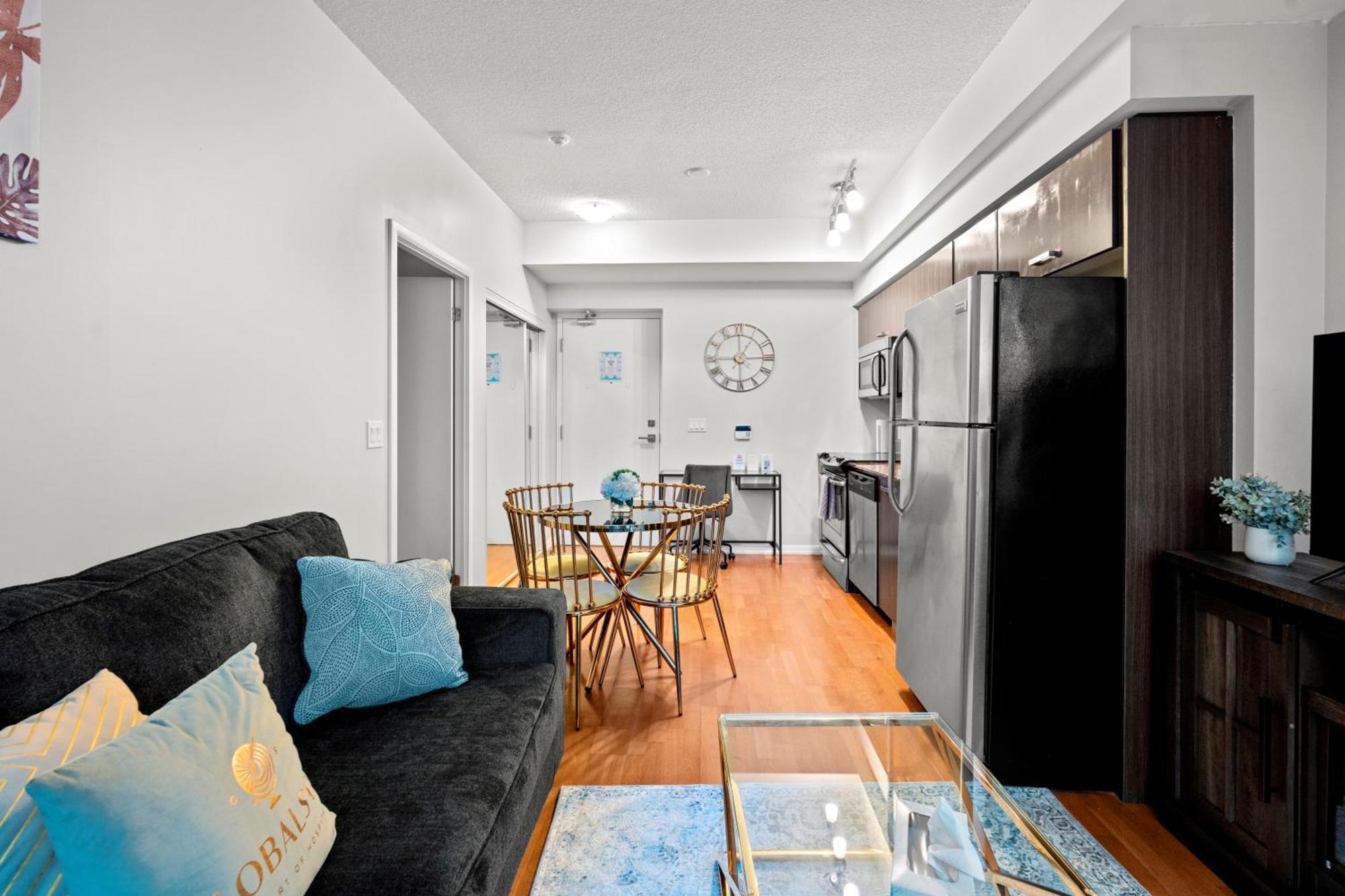 Globalstay. Burano Condos In Downtown Торонто Экстерьер фото