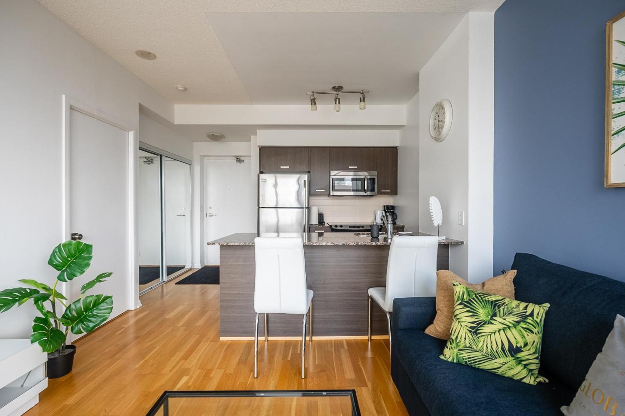 Globalstay. Burano Condos In Downtown Торонто Экстерьер фото